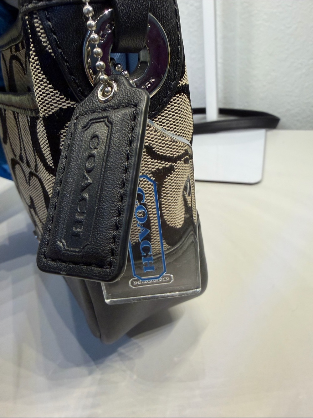 COACH HADLEY SIGNATURE FIELD BAG #F30601 - Picture 13 of 14